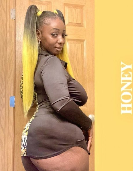 big tits petite onlyfans sexy nude img