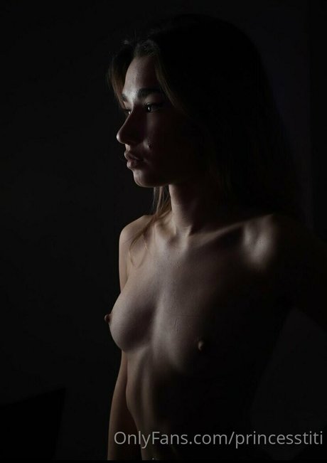 Taytayhein star sexy galleries