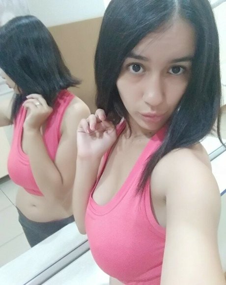 Myla Angel model hot images