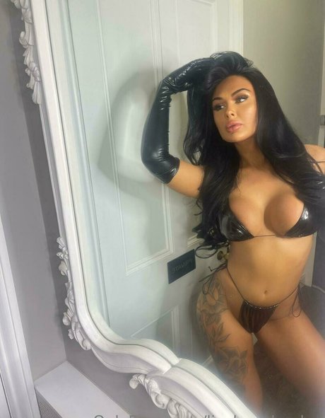 Lisabrowlandsx nude actress img