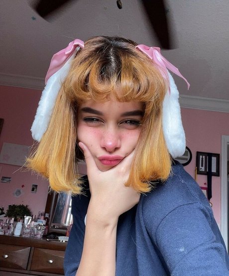 Littlebunnygirl adult actress galleries