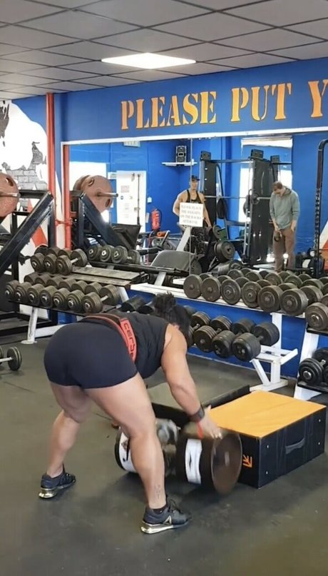 StrongWomen_ perfect model pictures