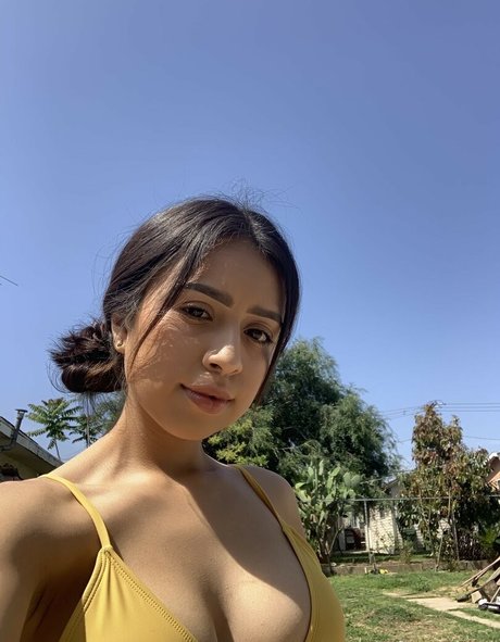 Unique Palacios pretty actress images