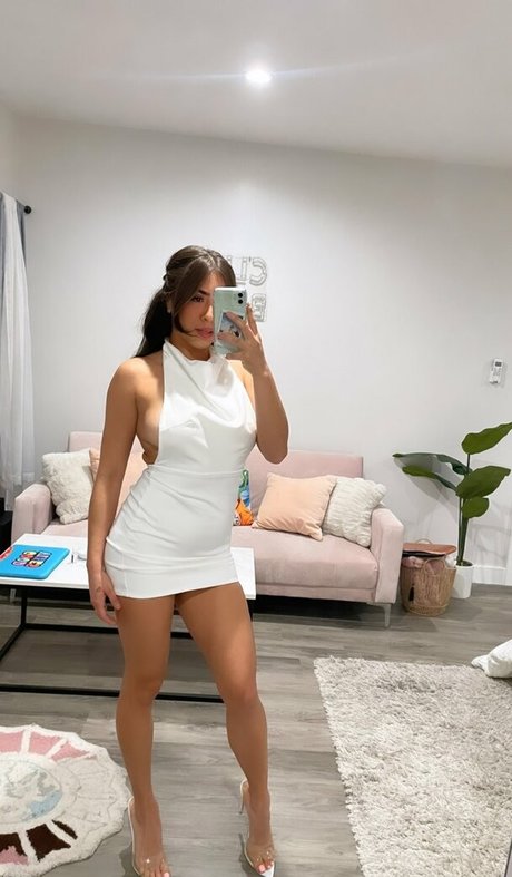 Ashlyn Kristine star sexy gallery