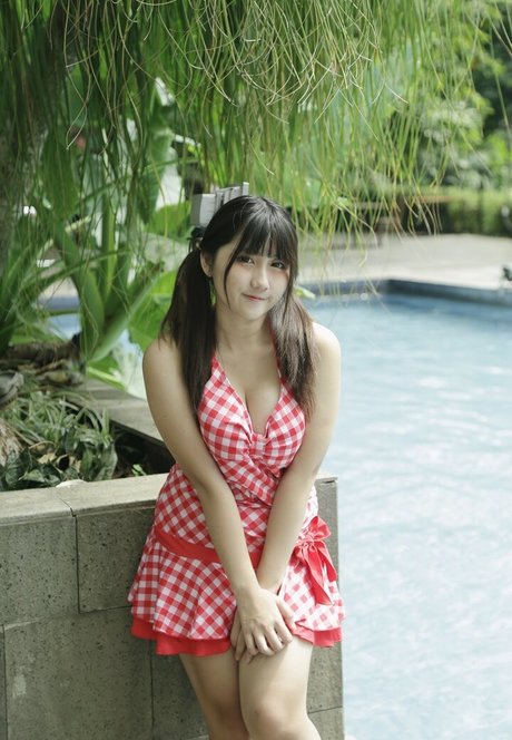 Dea Marella free actress pics