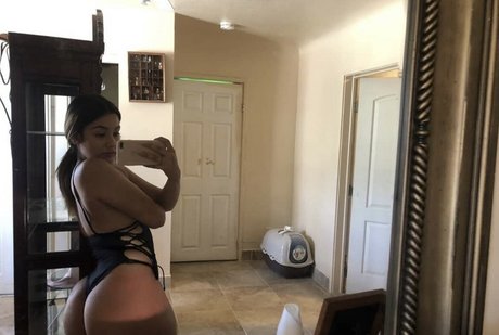 Latina California Girl star adult images