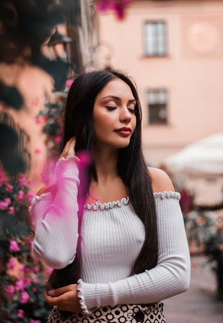 Kristina Azaronak high quality pornstar image