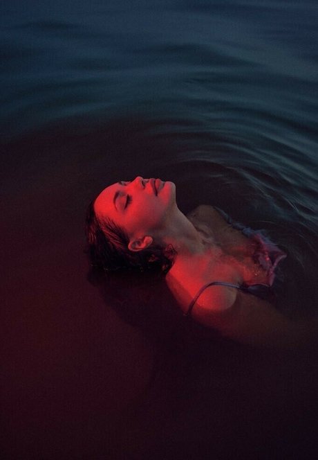 Kristina Azaronak pornstar sex images