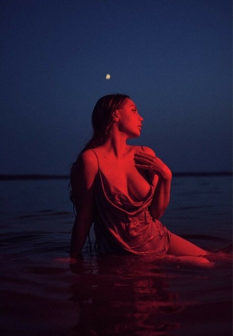 Kristina Azaronak xxx pornstar photo