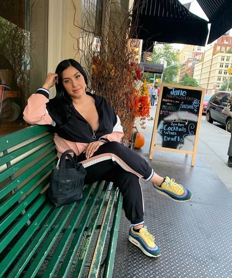 Laura Stylez beautiful star pics