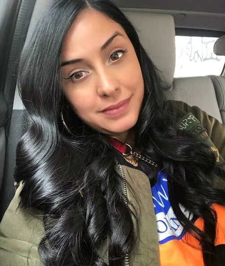 Laura Stylez model porn galleries