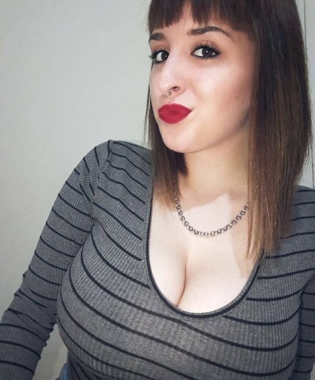 Florencia Gonzalez erotic model img