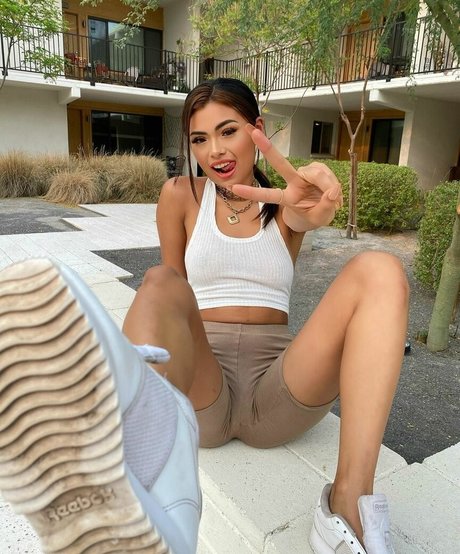 Rinka Moon sex pornstar pictures