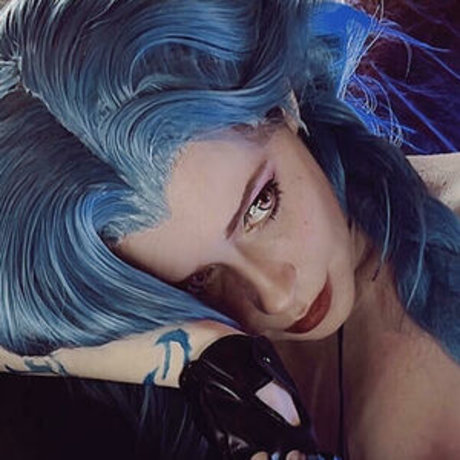 Cute Caterpillar art pornstar pic