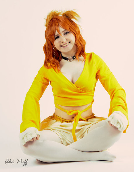 aki puff exclusive actress images