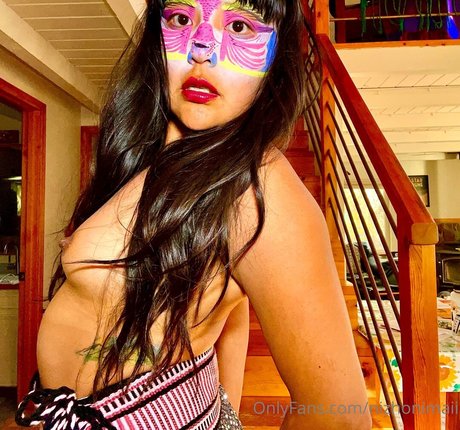 nizhonimaii pornographic model images