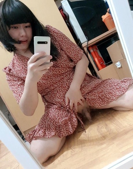 Thetsjess nude pornstar gallery