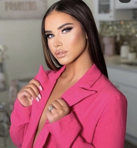 big tits brunette onlyfans beautiful xxx archive