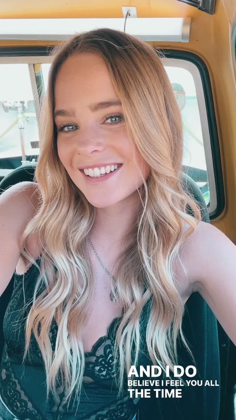 Inna Moll pornstar beautiful images