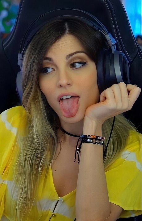 Iamcristinini star pornographic photo