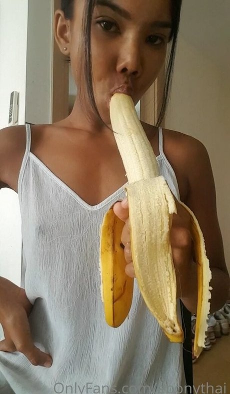 Mint Ebony star image