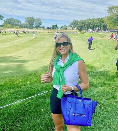 nikkichicago model art pic