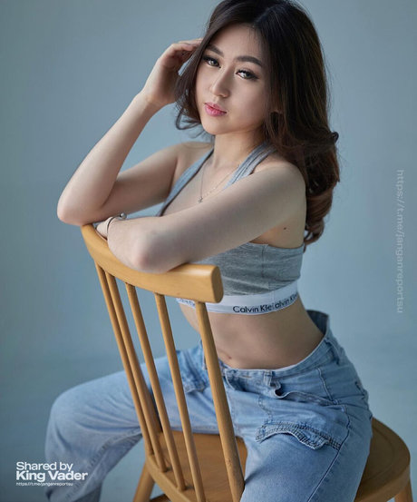 Felicia Carissa model photos