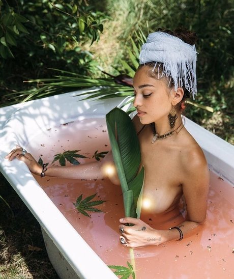 Herbalflorabots star art image