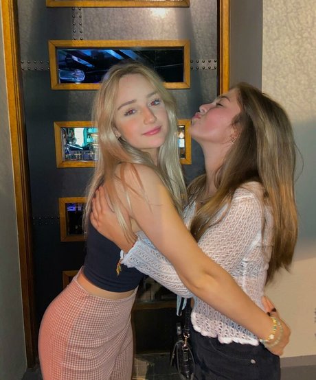 Ruby Pearl Esler hot model images