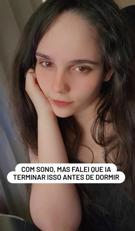 Laysa Meroto nude model photo