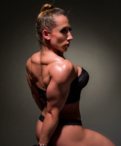 Reni Gendur art star pics