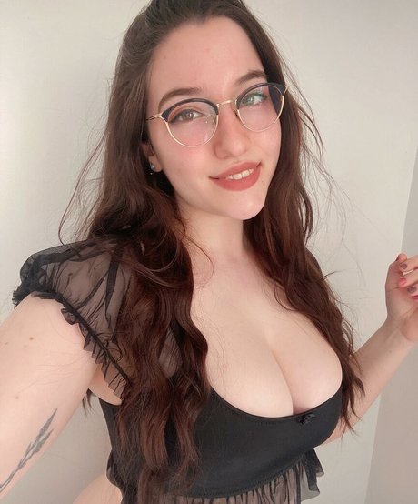 Maydarlingx exclusive pornstar pictures