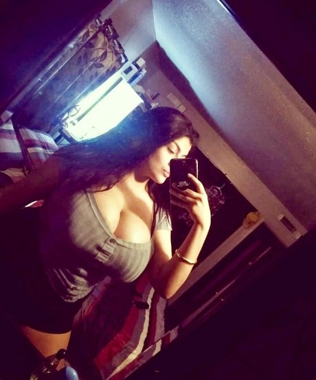 Kim Rose nudes actress pic