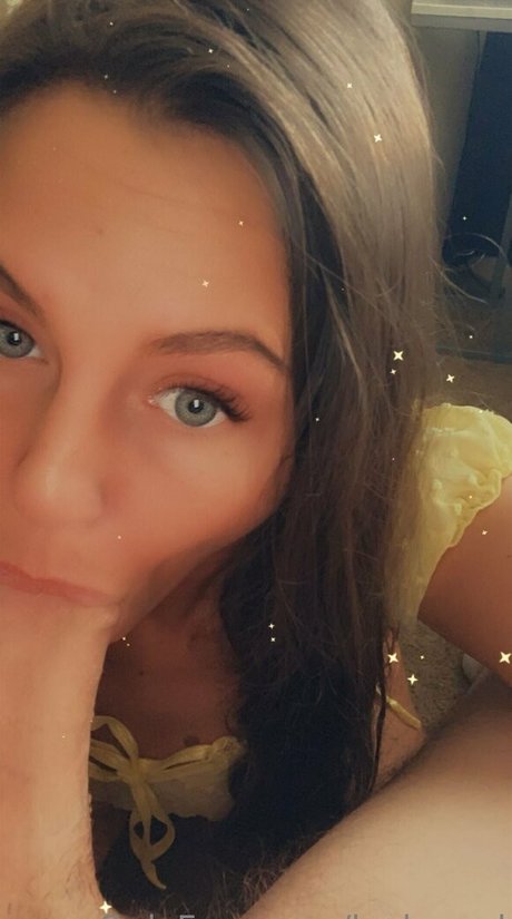 laylanoel naked model pic