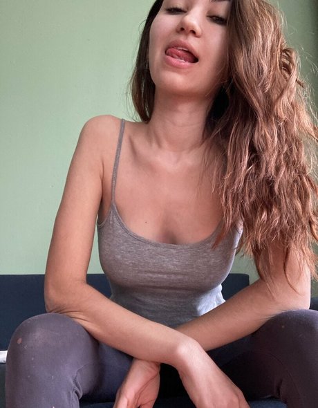 adorable dina model nudes pictures