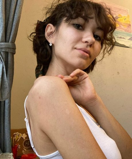 adorable dina hot pornstar pic