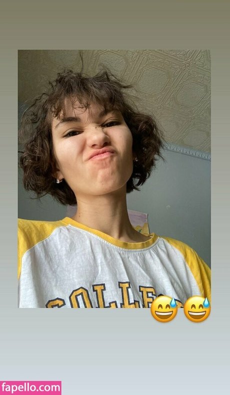 adorable dina Profile photo