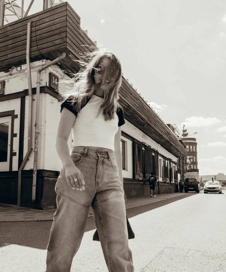 Daria Tyazkhun model top pic