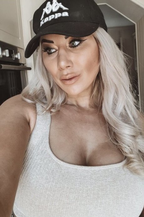 GailScott exclusive actress pics