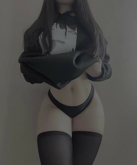 Genesis Cruz porn star pics