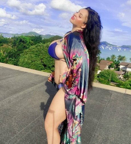 Eclipse babe star nude images