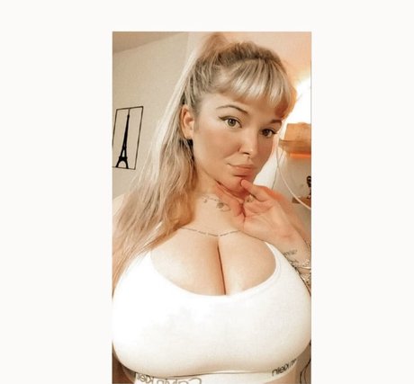 clemenbujazha star sex pictures