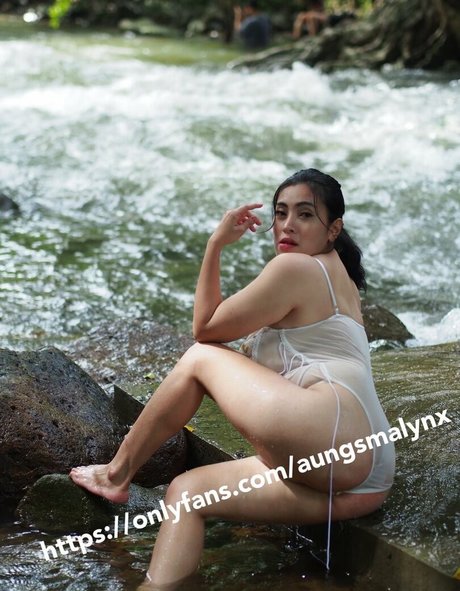 Aungsumalyn beautiful pornstar photo