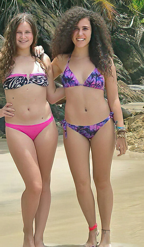 Aysegul Akyuz pornstar art pictures