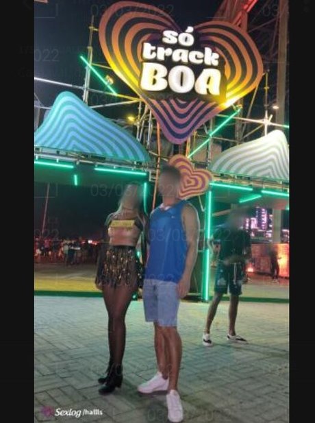 Casal Hallls hot model archive