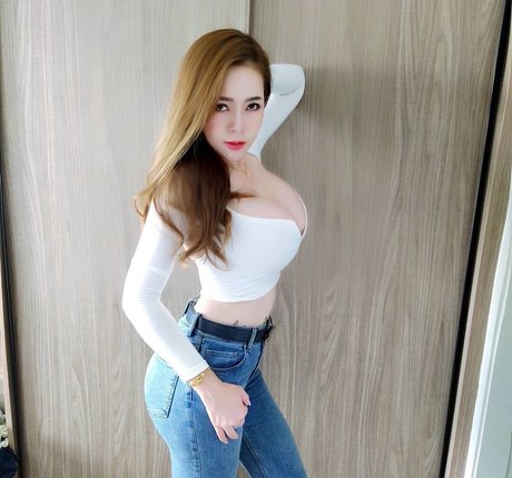 Milky Hamasakii pornstar xxx photos