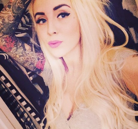 asian brunette onlyfans free porn pictures