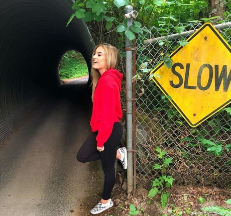 Savanah Moss pretty star galleries