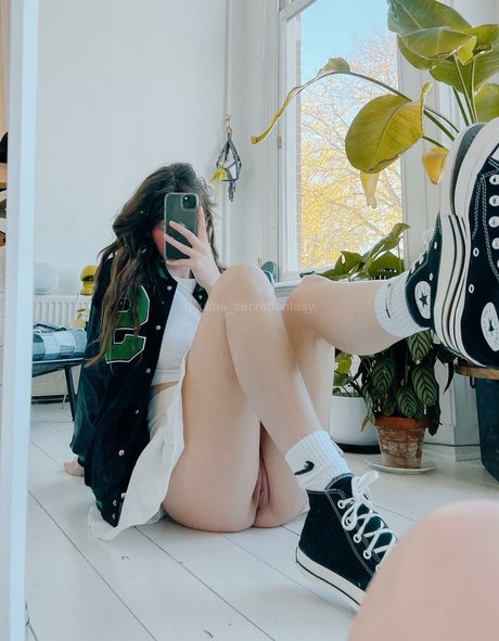 julias secretfantasy free model image