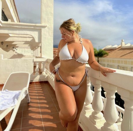 Caseypink pornographic actress pictures